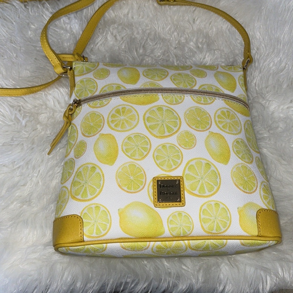 Dooney & Bourke 🍋 Limone Lemons🍋 Crossbody EUC - Picture 5 of 16
